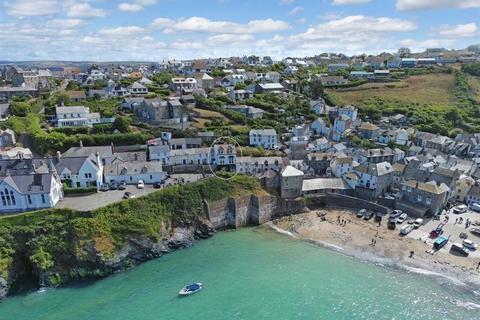 4 bed property, in Port Issac, £1,000,000