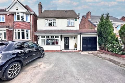 4 bed property, in Woodcroft Avenue, £450,000