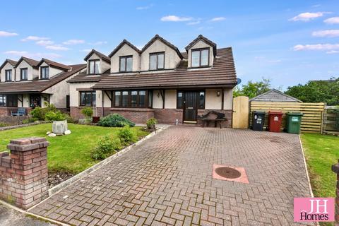 4 bed property, in Caspian Road, £355,000