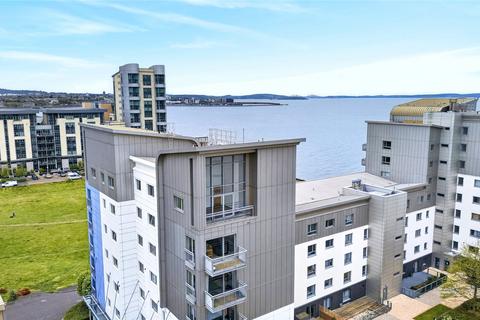 3 bed property, in 6/28 Western Harbour Terrace, £325,000