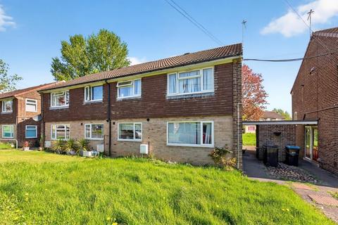 1 bed property, in Fairfax Avenue, £120,000