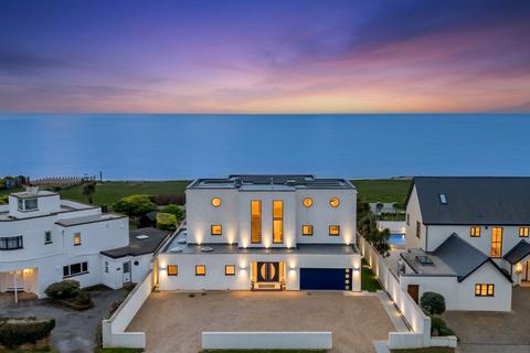 6 bed property, in Coastal Road, £2,700,000