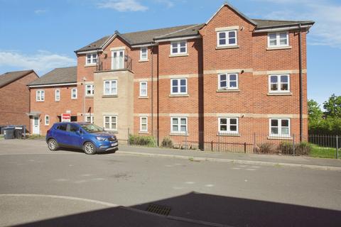 2 bed property, in Mica Close, £120,000