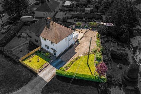 3 bed property, in Glebe Cottages, £290,000