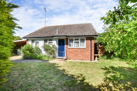 2 bed property, in Colchester Road, £350,000