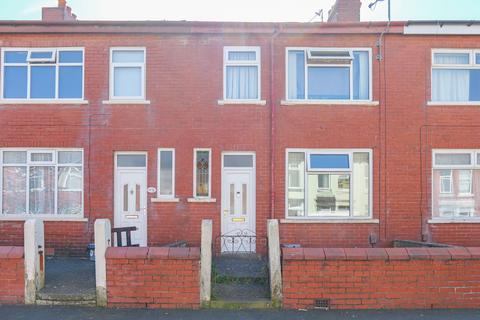 3 bed property, in Bedford Road, £92,000