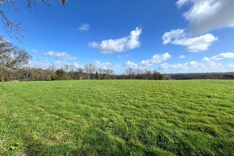 Studio, in 9.88 acres at Neighbourne, £200,000