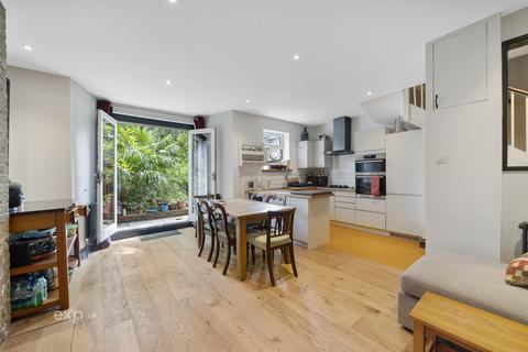 3 bed property, in Ospringe Road, £1,275,000