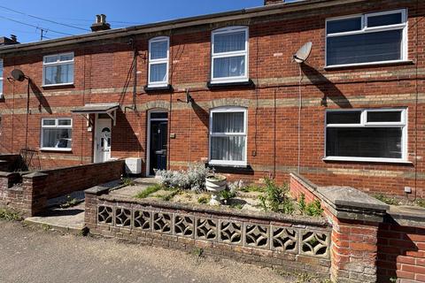 3 bed property, in Central Road, £250,000
