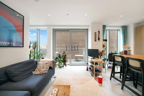 1 bed property, in Jacquard Point, £465,000