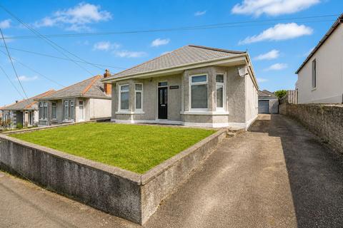3 bed property, in Trelavour Road, £325,000