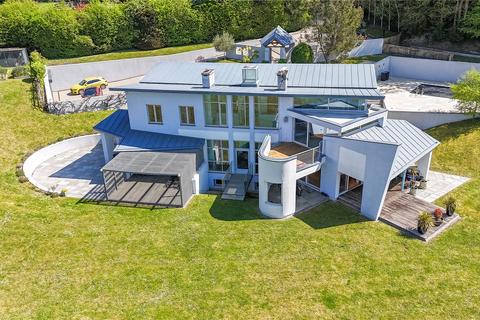 5 bed property, in Skeet Hill Lane, £2,250,000