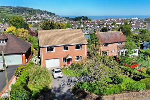 4 bed property, in Periton Road, £575,000