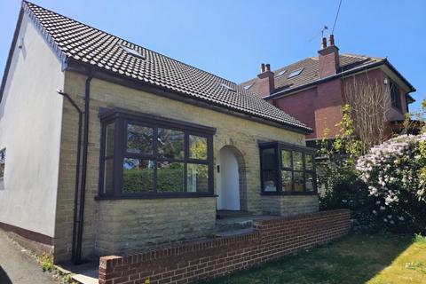 4 bed property, in 66 Cornmill Lane, £275,000