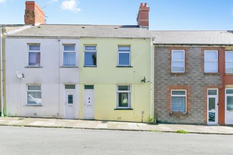 3 bed property, in Jenner Street, £170,000