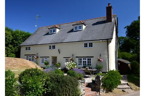 5 bed property, in Mill Lane, £800,000