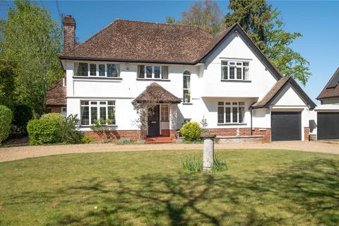 4 bed property, in Martlesham, £875,000