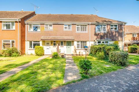 3 bed property, in Thrusloes, £350,000