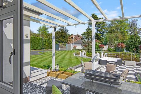 5 bed property, in Church Lane, £1,200,000