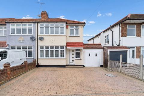 3 bed property, in Heather Way, £550,000