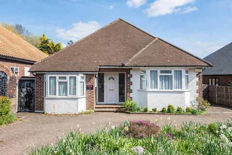 3 bed property, in Newmans Way, £1,125,000