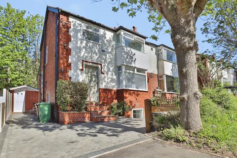 6 bed property, in Springbank Crescent, £500,000