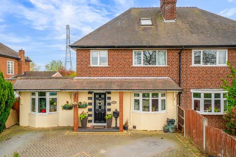 4 bed property, in Stanklyn Lane, £550,000