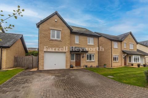 4 bed property, in Swallow Close, £515,000