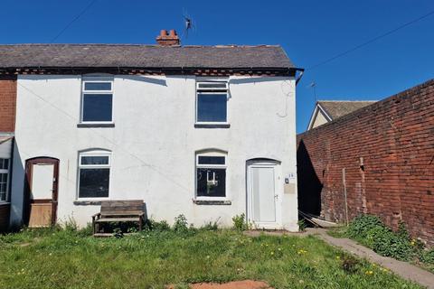 2 bed property, in 18 Lickhill Road, £80,000