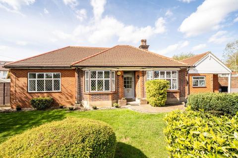 3 bed property, in Woodland Gardens, £799,950