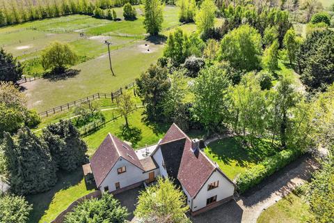4 bed property, in Sulleys Hill, £1,395,000