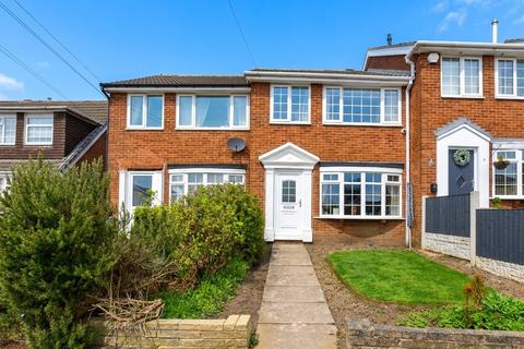 3 bed property, in The Poplars, £250,000