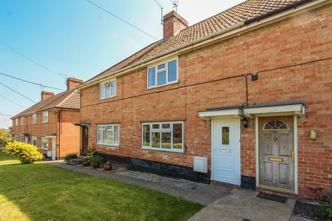 3 bed property, in Main Street, £225,000