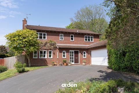 5 bed property, in Gorsemeadow Drive, £1,100,000