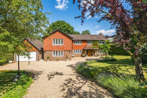 6 bed property, in Dale Road, £1,450,000