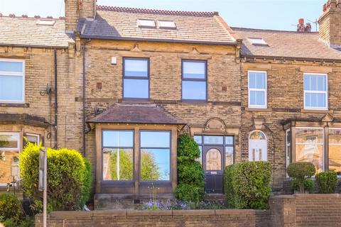 4 bed property, in Halifax Road, £450,000