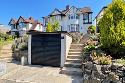 4 bed property, in Stockingstone Road, £375,000