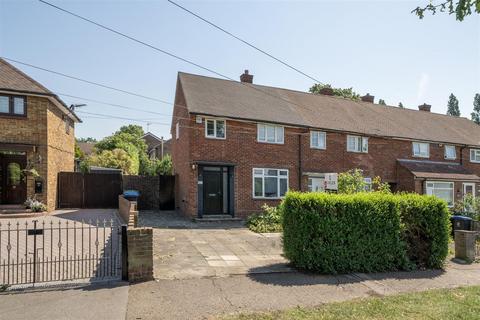 3 bed property, in Colson Road, £500,000
