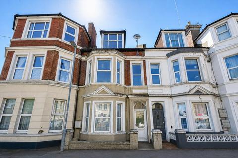 4 bed property, in Upper Park Road, £250,000