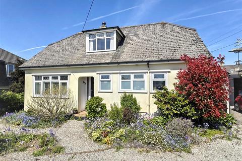 2 bed property, in Moresk Road, £397,500