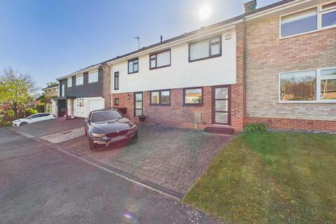 4 bed property, in South Way, £525,000