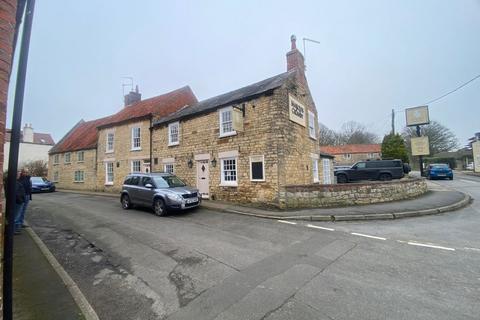 7 bed property, in Marquis Of Granby, £200,000