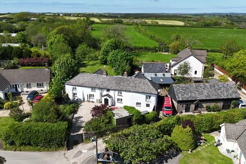 4 bed property, in Bridgerule, £580,000