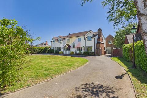 6 bed property, in Moor Road, £1,250,000