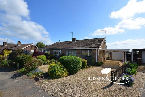 2 bed property, in Robin Kerkham Way, £239,995