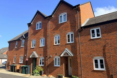 4 bed property, in Nothill Road, £240,000