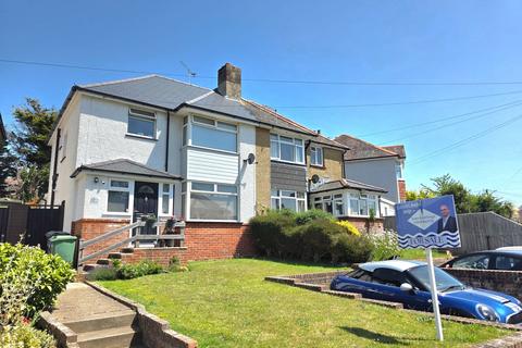 4 bed property, in Lake Green Road, £314,995