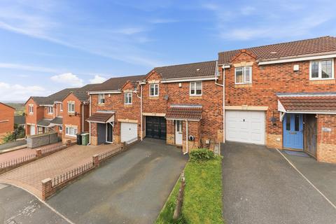 3 bed property, in Apple Tree Lane, £210,000