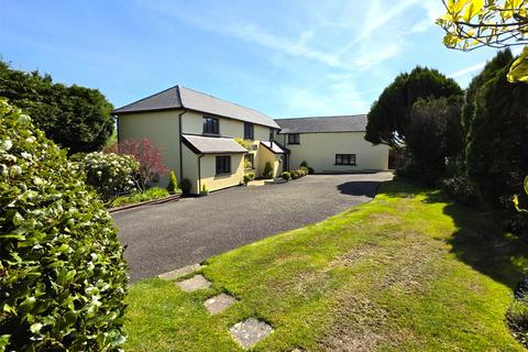 5 bed property, in Shebbear, £650,000