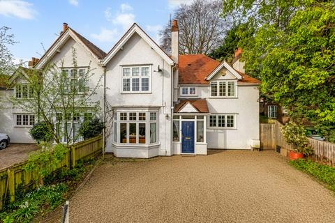 5 bed property, in Woodstock Road, £1,750,000